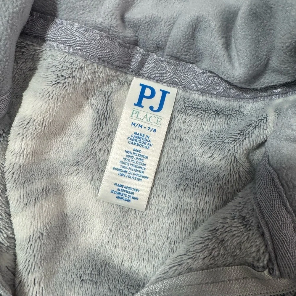 Children Place Boys Medium (7-8) Plush Hooded Onesie in Light Gray Flaw Hole Pic